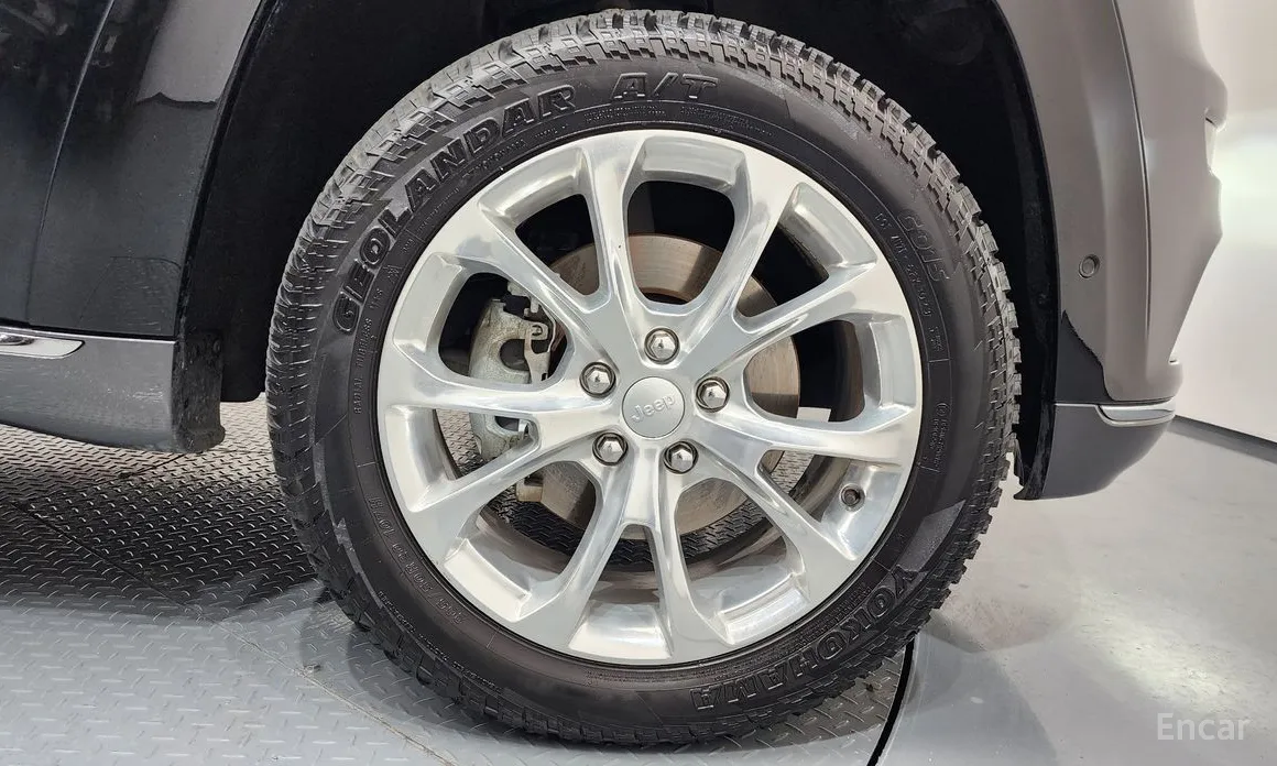 Фото 5 - Jeep Cherokee