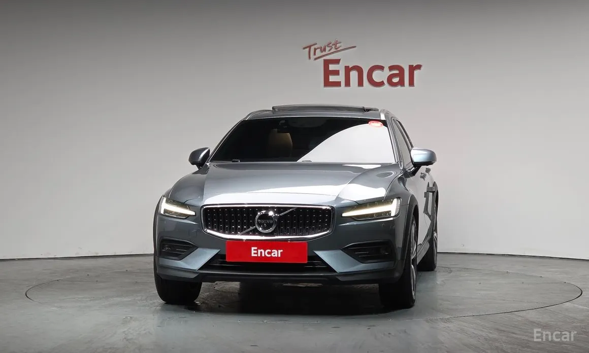 Фото 3 - Volvo V60