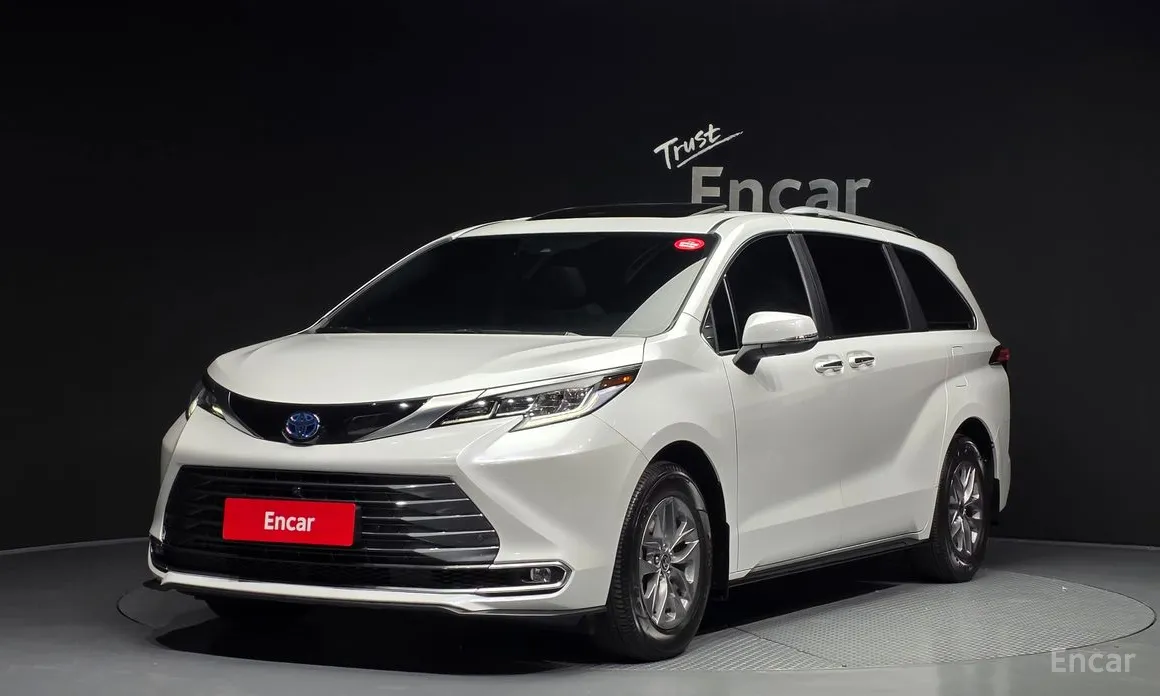 Фото 1 - Toyota Sienna