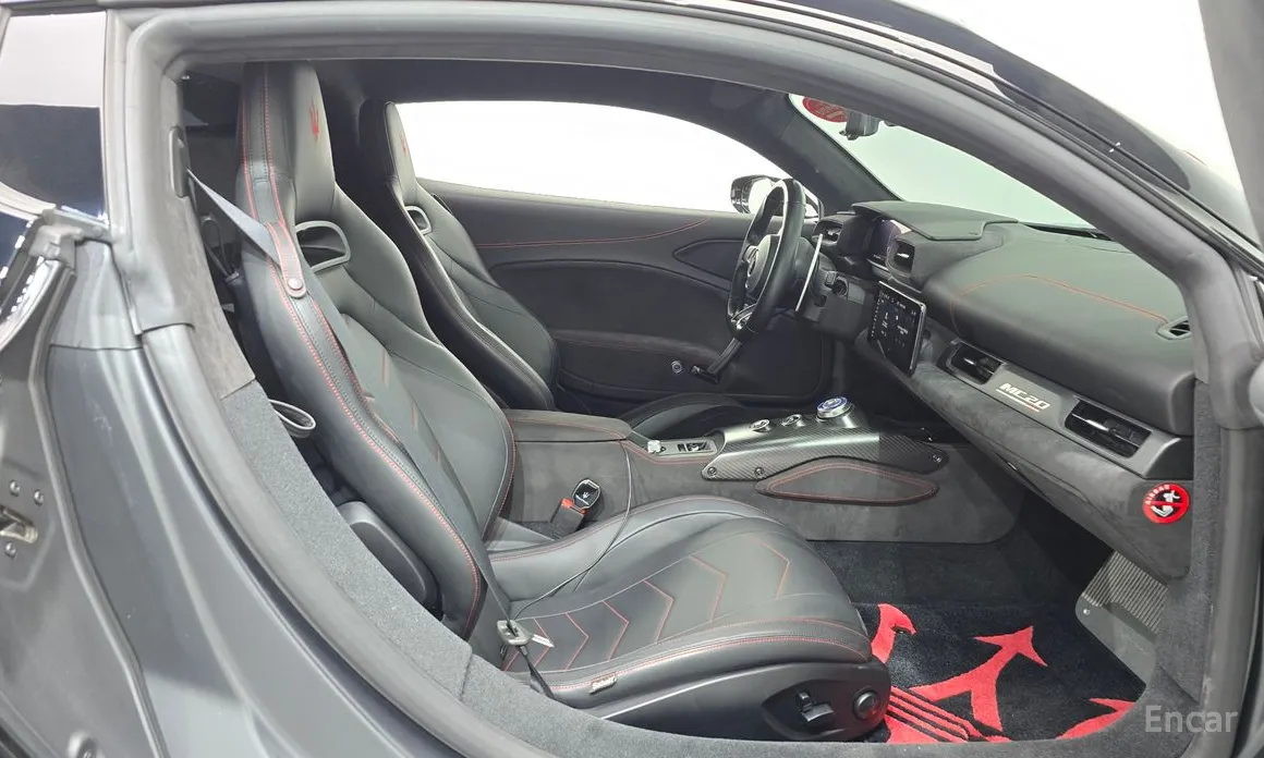 Фото 11 - Maserati MC20