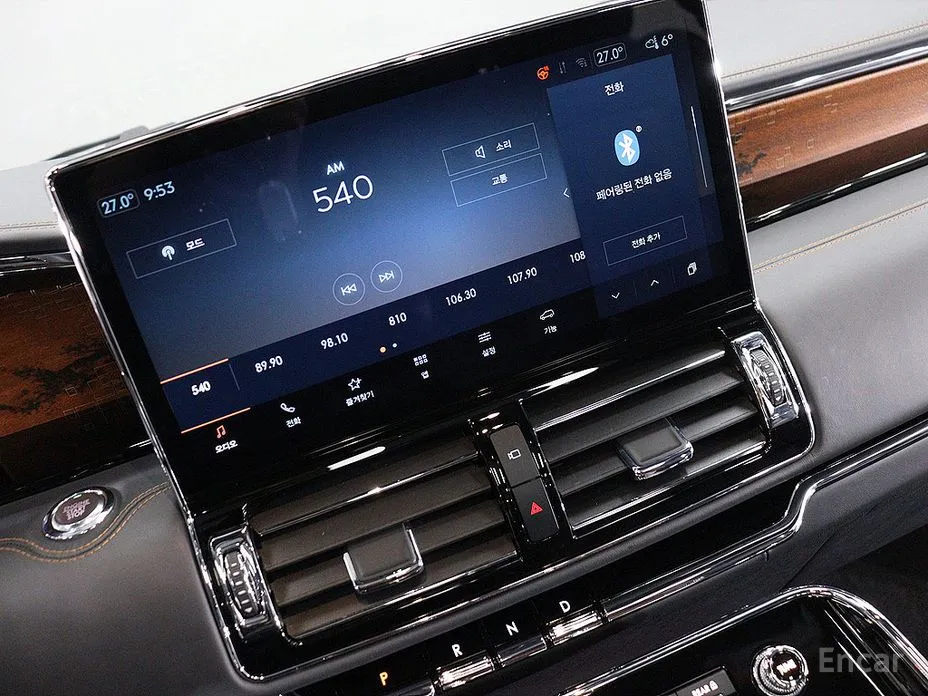 Фото 15 - Lincoln Navigator