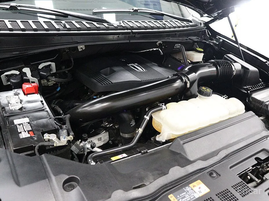 Фото 6 - Lincoln Navigator