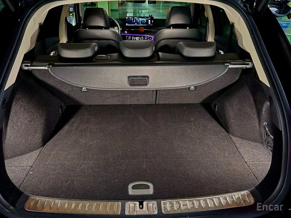 Фото 14 - Genesis GV70