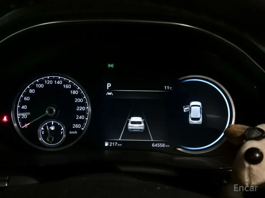 Фото 16 - Genesis GV70