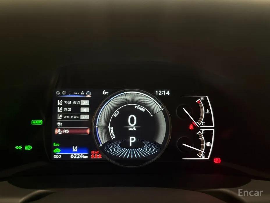 Фото 8 - Lexus ES