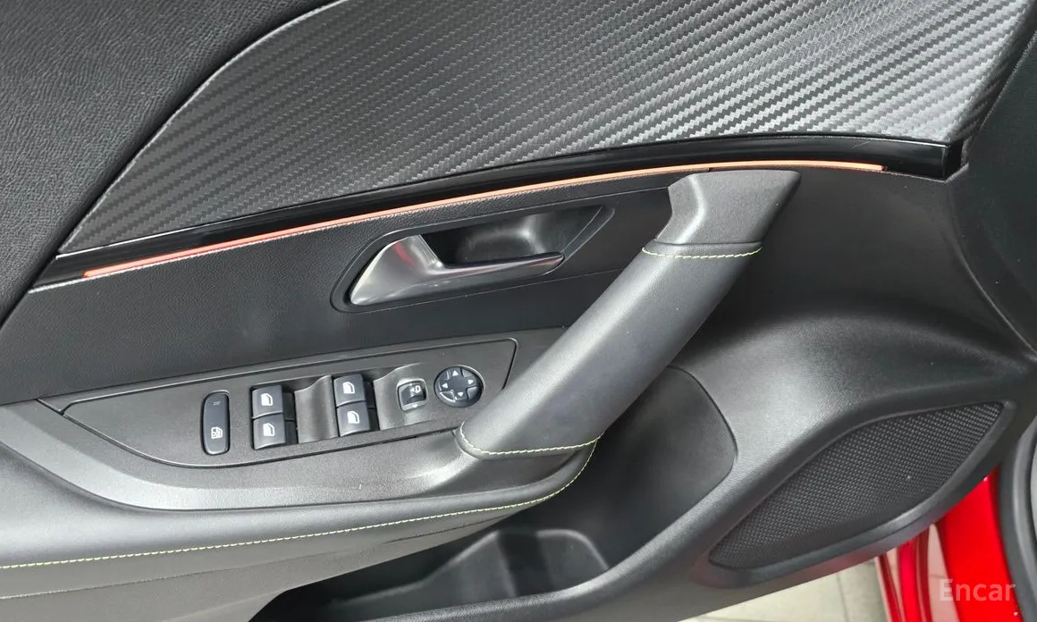 Фото 19 - Peugeot 2008