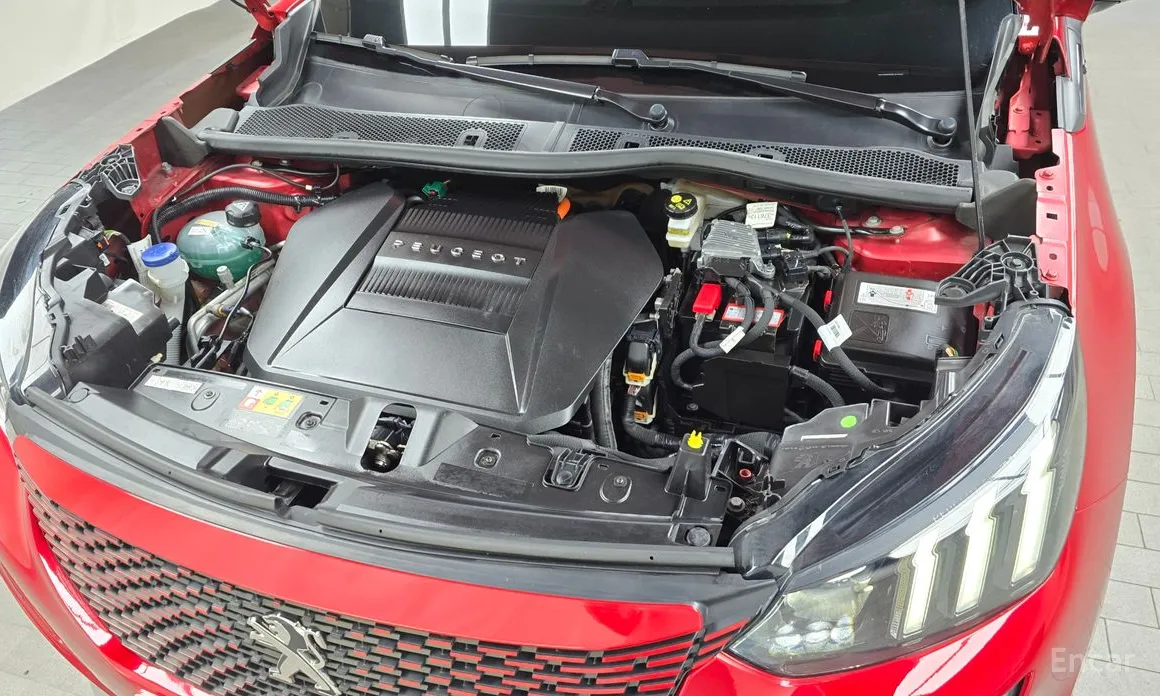 Фото 6 - Peugeot 2008