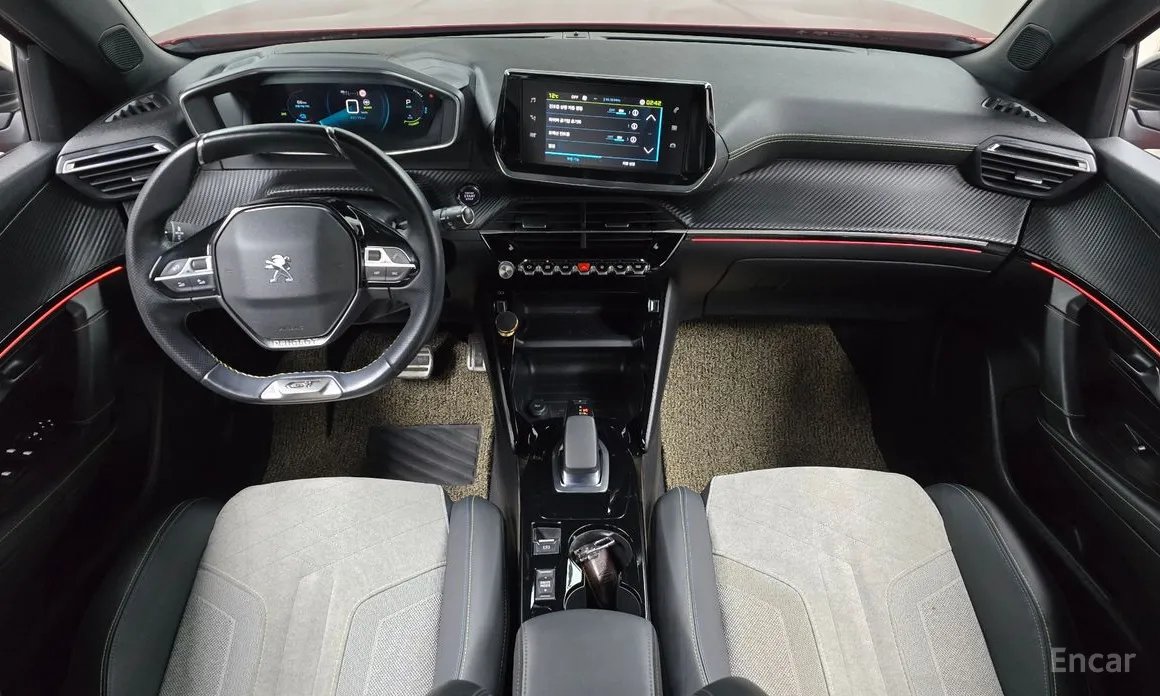 Фото 7 - Peugeot 2008