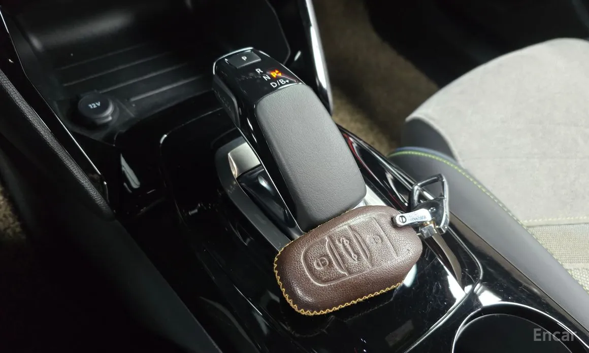 Фото 9 - Peugeot 2008