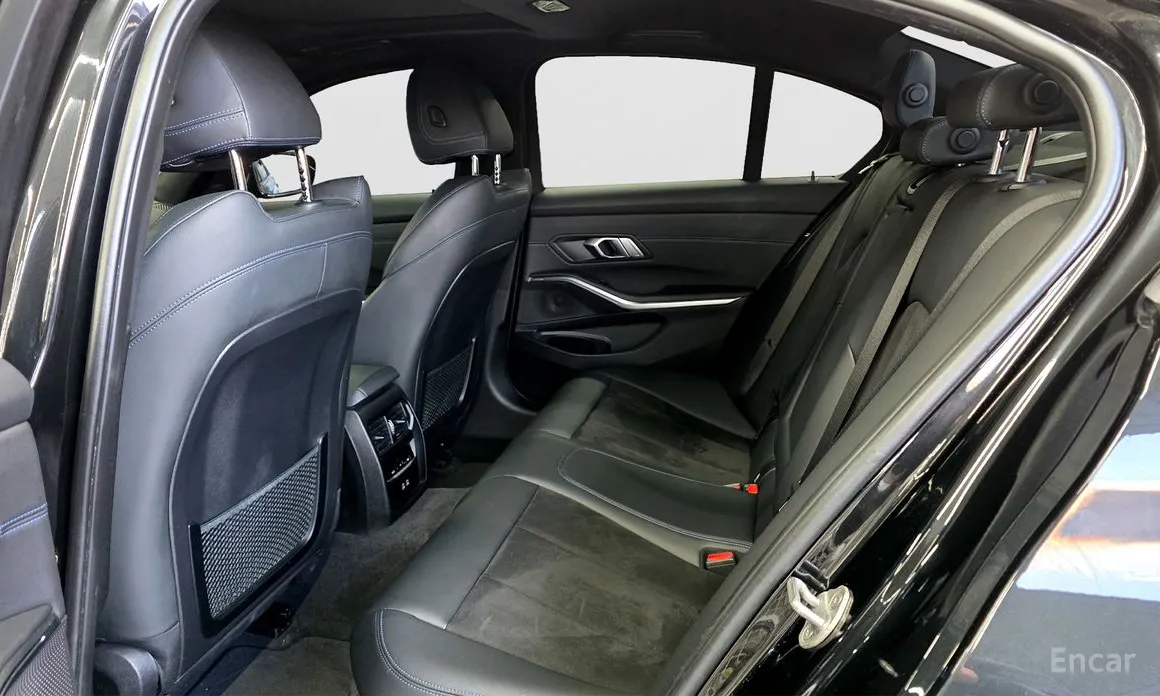 Фото 11 - BMW 3 Series