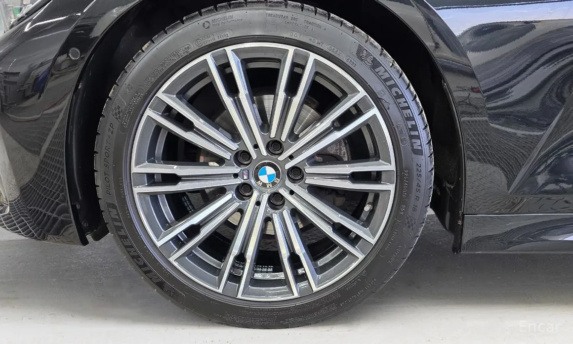 Фото 5 - BMW 3 Series