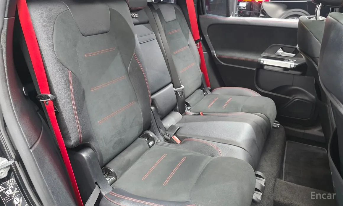 Mercedes-Benz GLB-Class 2020 AMG GLB35 4MATIC