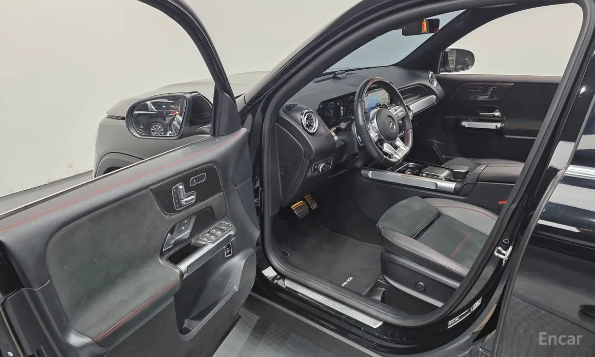 Mercedes-Benz GLB-Class 2020 AMG GLB35 4MATIC