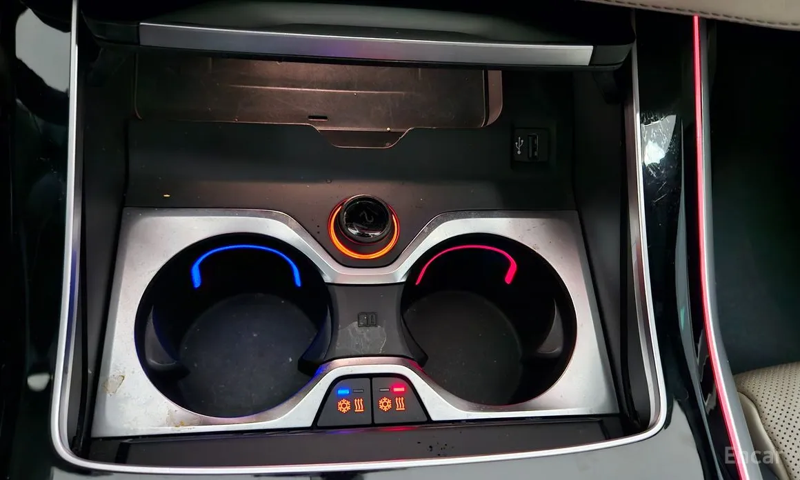 Фото 17 - BMW X7