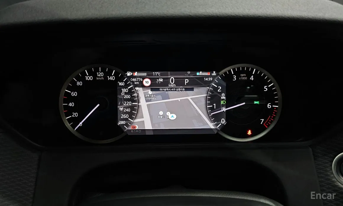 Фото 8 - Land Rover Range Rover Velar