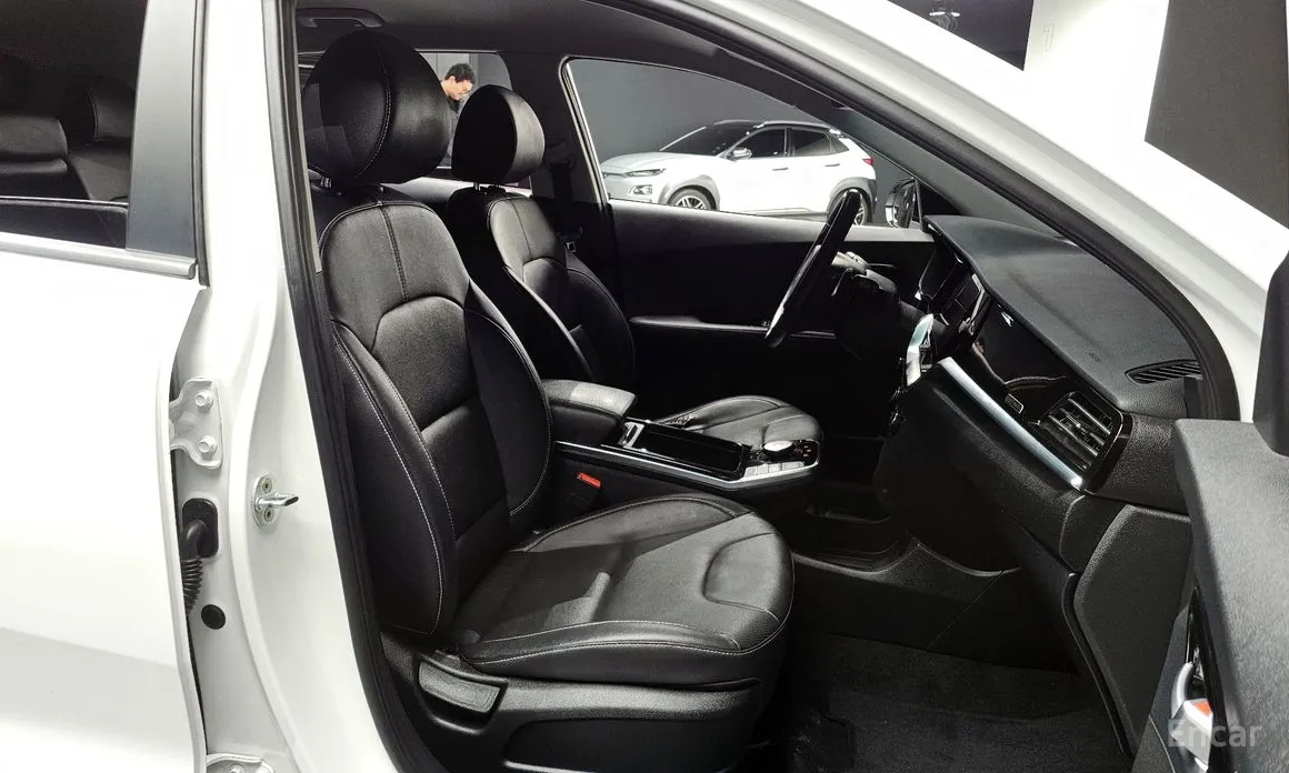 Фото 10 - Kia Niro