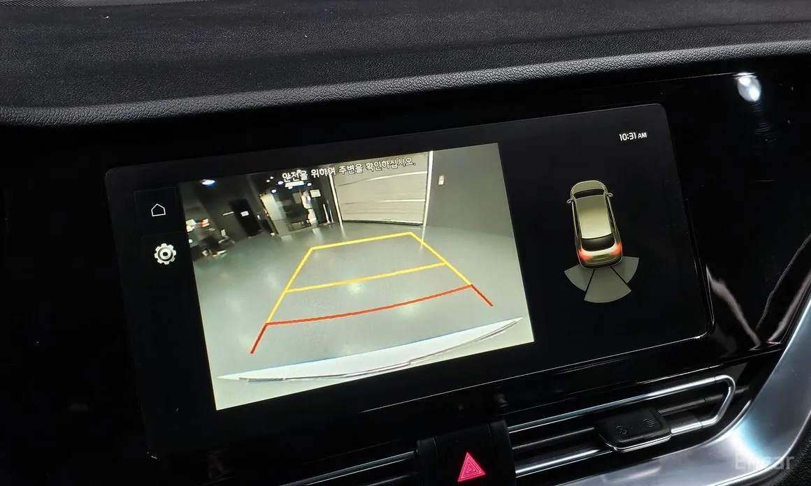 Фото 14 - Kia Niro