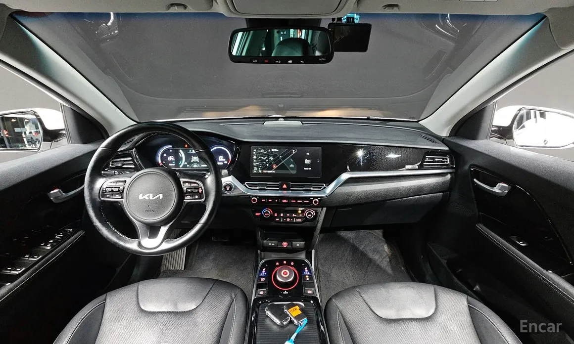 Фото 7 - Kia Niro