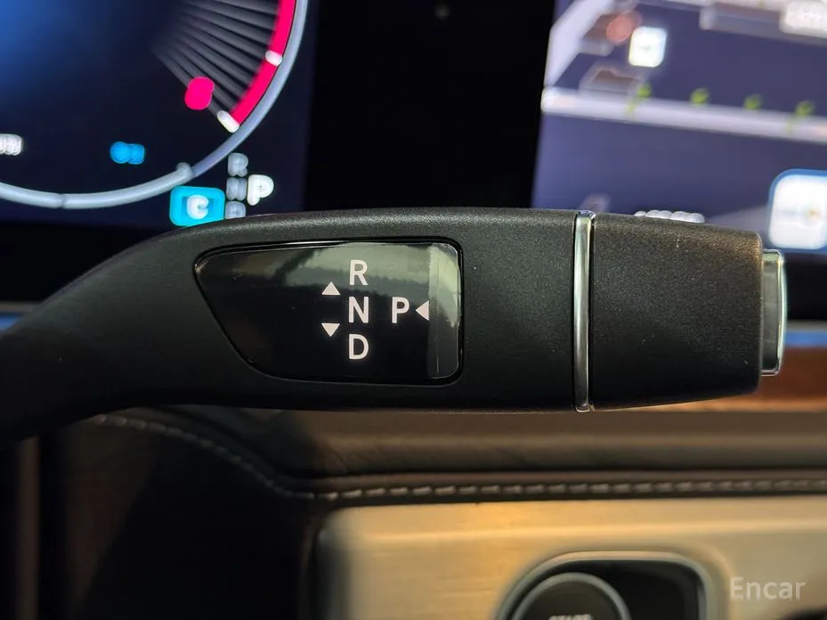 Фото 11 - Mercedes-Benz G-Class