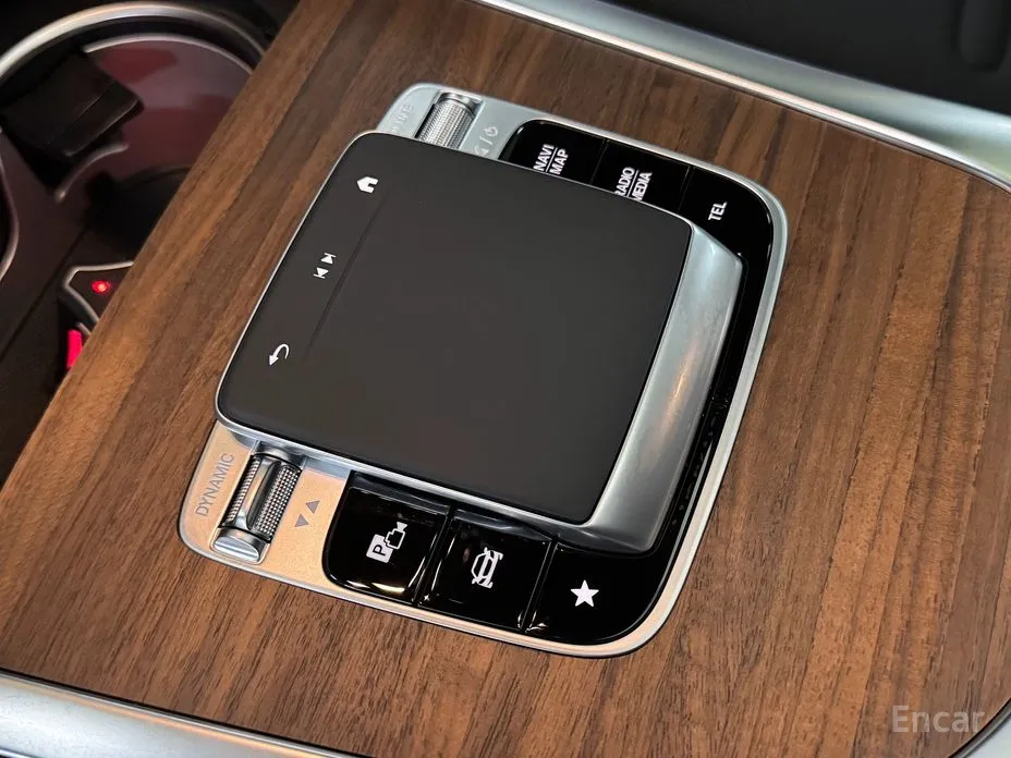 Фото 16 - Mercedes-Benz G-Class