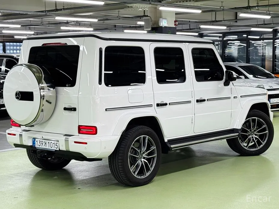 Фото 2 - Mercedes-Benz G-Class