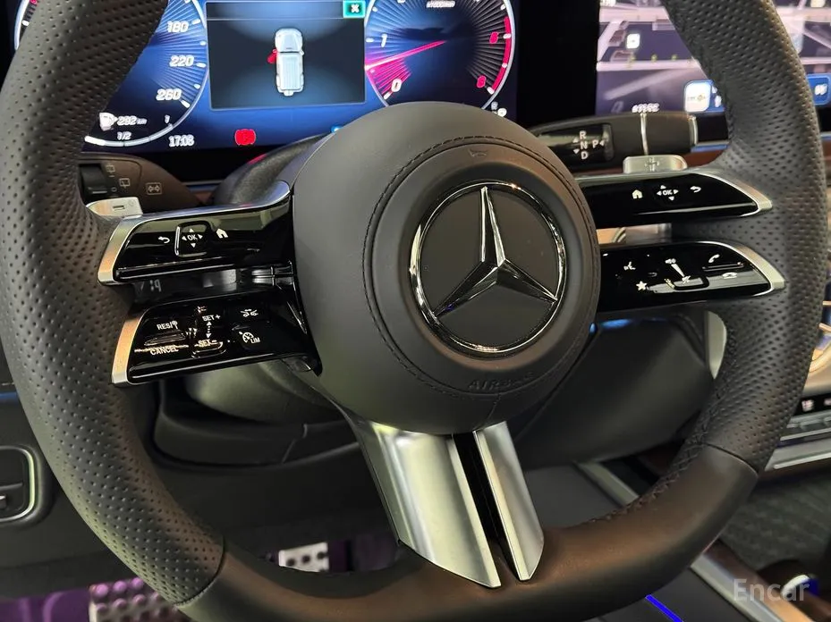 Фото 9 - Mercedes-Benz G-Class