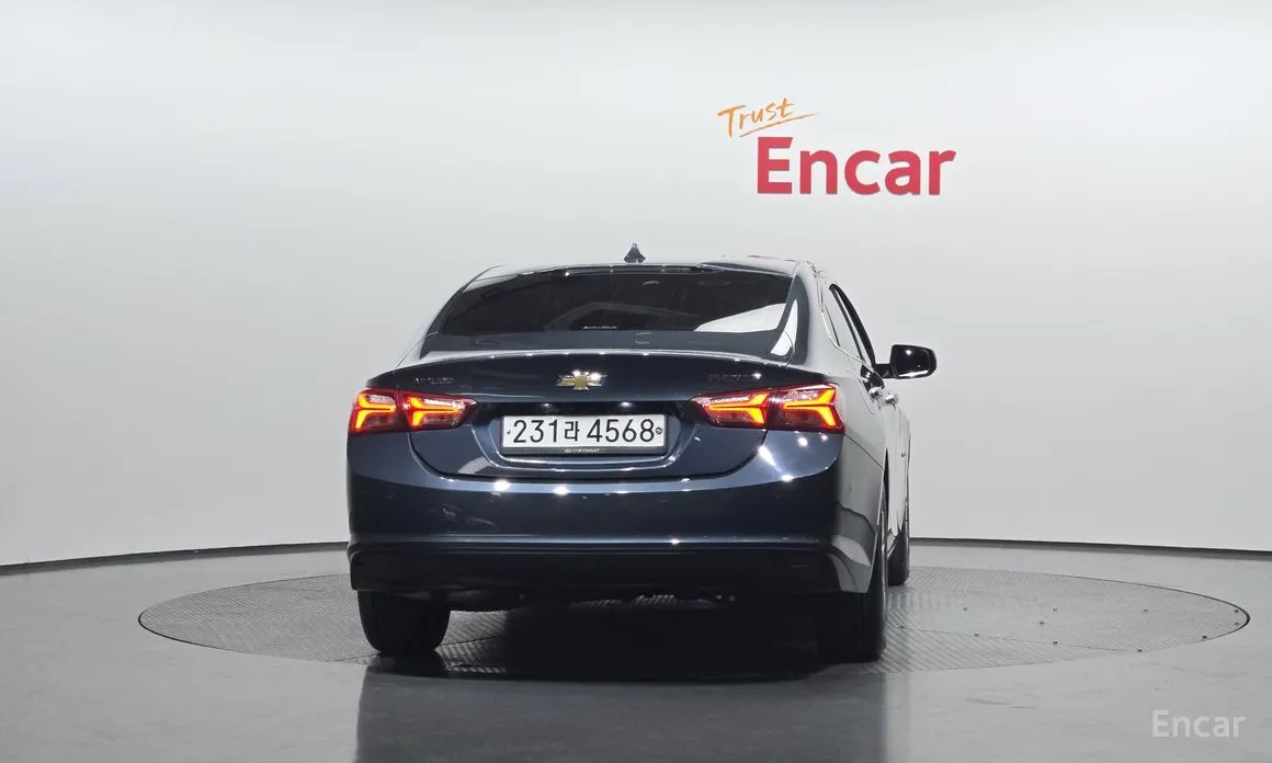 Фото 4 - Chevrolet Malibu