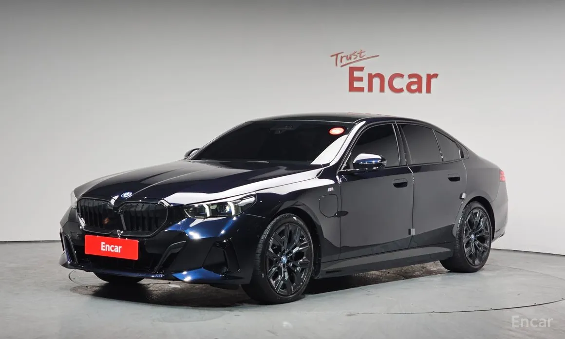 Фото 1 - BMW 5 Series