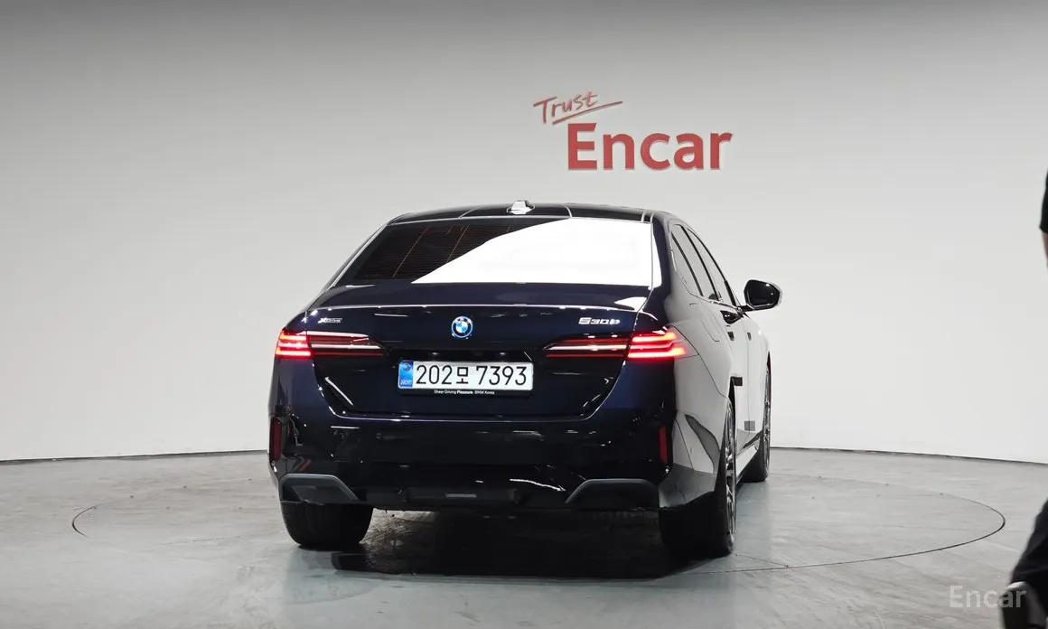 Фото 4 - BMW 5 Series