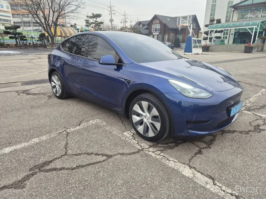 Фото 3 - Tesla Model Y