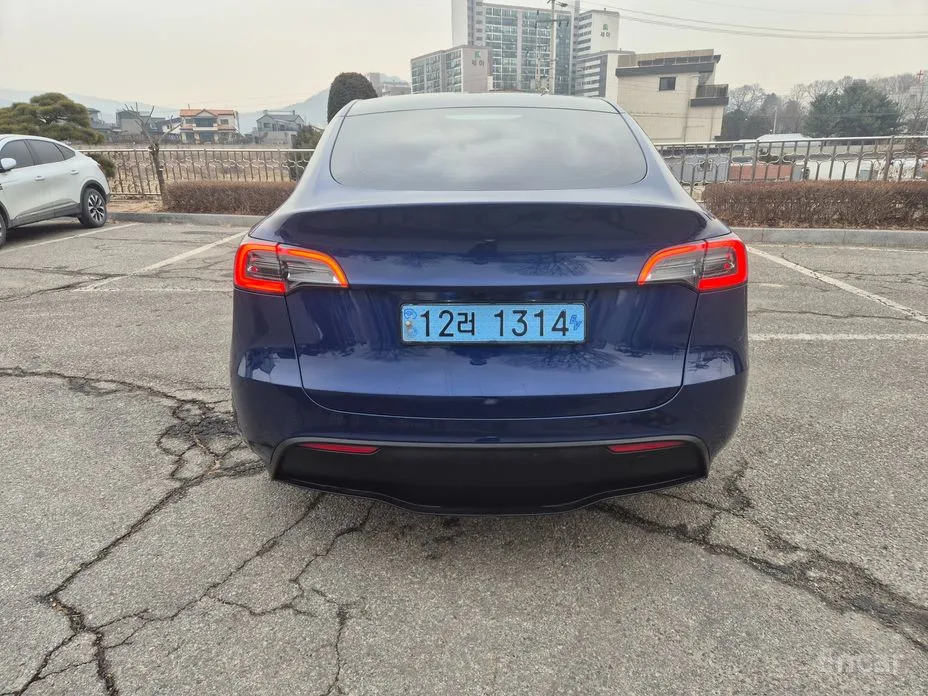 Фото 4 - Tesla Model Y