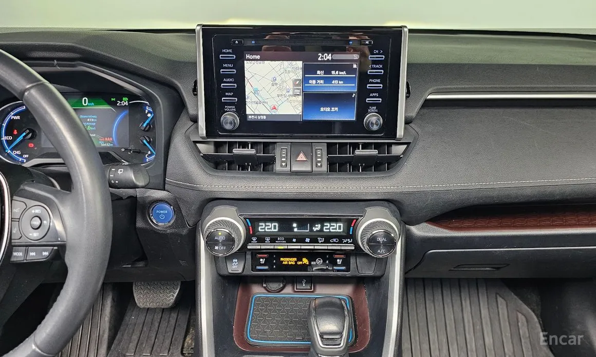 Фото 16 - Toyota RAV4