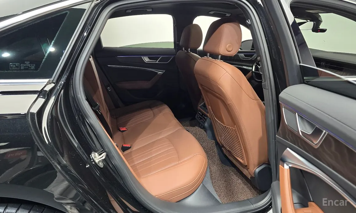 Фото 12 - Audi A6