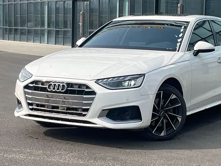 Фото 7 - Audi A4L