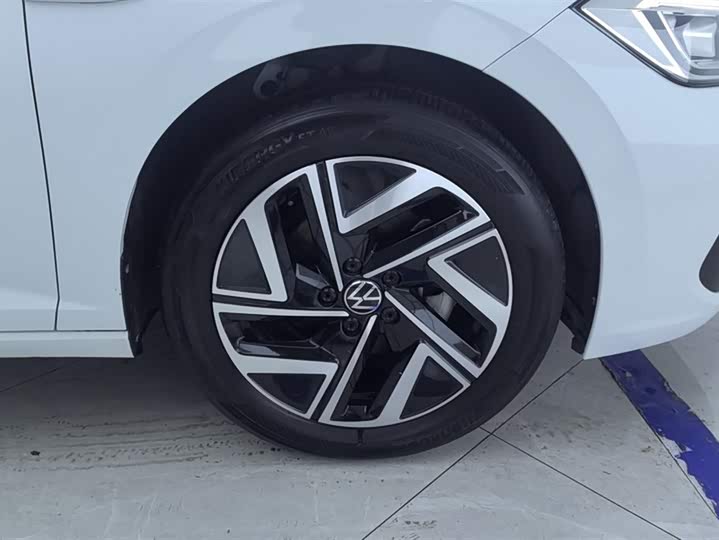 Фото 6 - Volkswagen Sagitar L