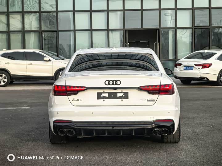 Фото 6 - Audi A4L