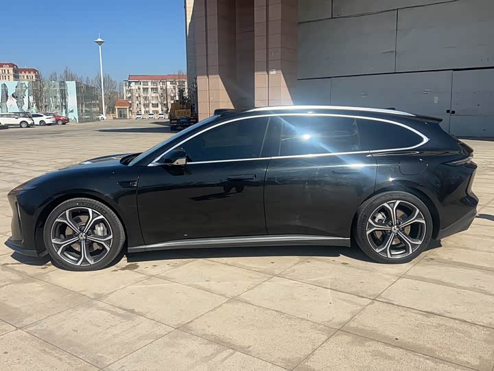 Фото 6 - Nio ET5T