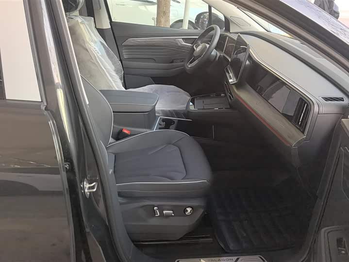 Фото 8 - Volkswagen Talagon