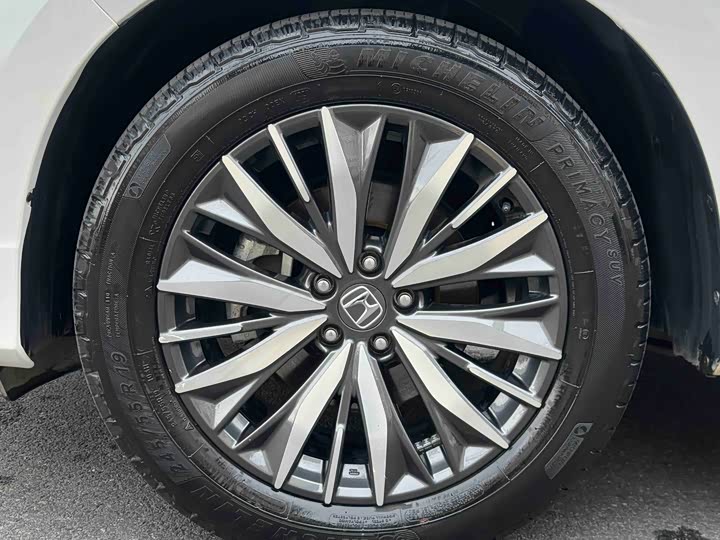 Фото 4 - Honda Avancier