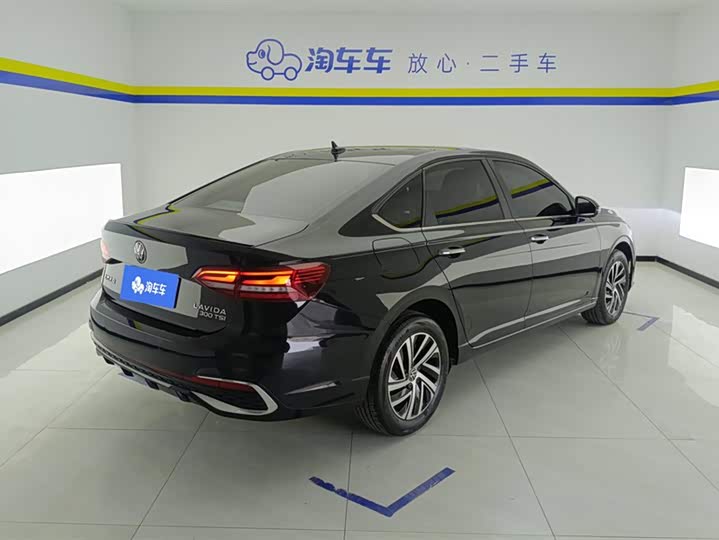 Фото 3 - Volkswagen Lavida