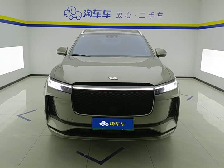 Фото 2 - LiXiang One