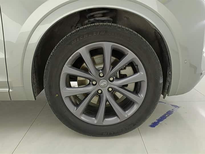 Фото 6 - LiXiang One