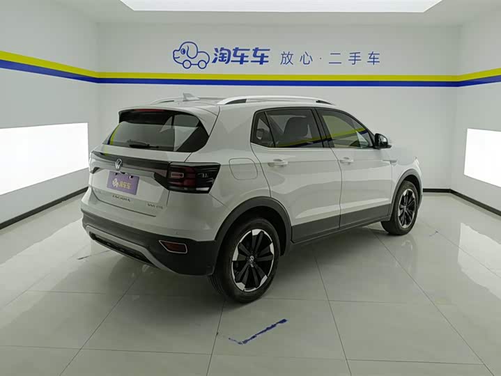 Фото 3 - Volkswagen Tacqua