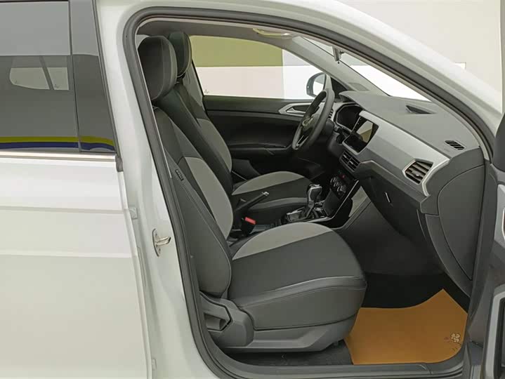 Фото 8 - Volkswagen Tacqua