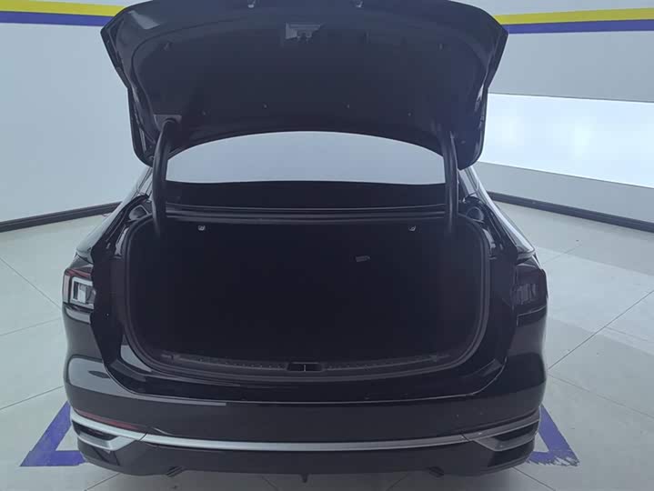 Фото 4 - Ford Mondeo