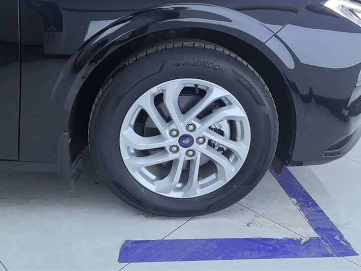 Фото 6 - Ford Mondeo