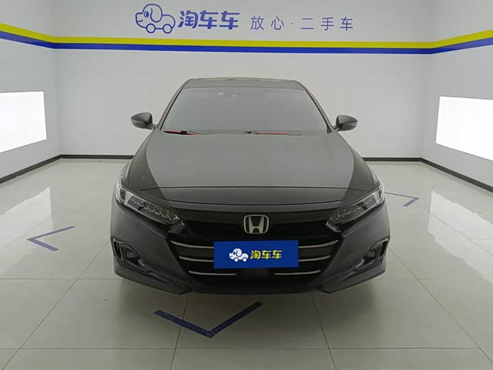 Фото 2 - Honda Accord