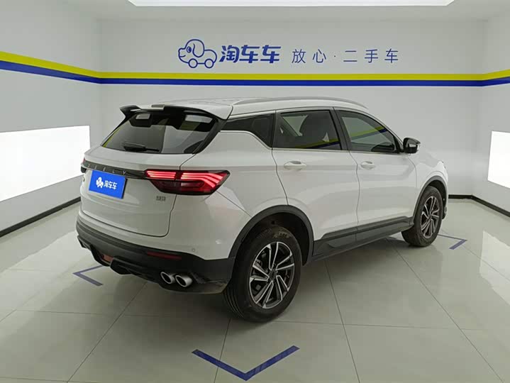 Фото 3 - Geely Coolray