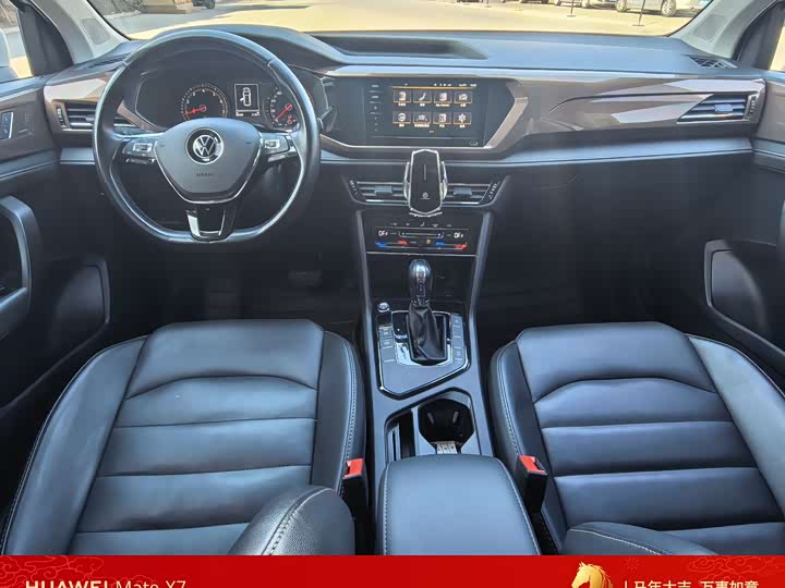 Фото 8 - Volkswagen Tharu