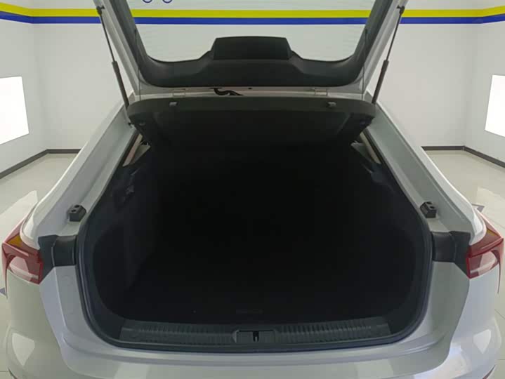 Фото 4 - Bestune B70